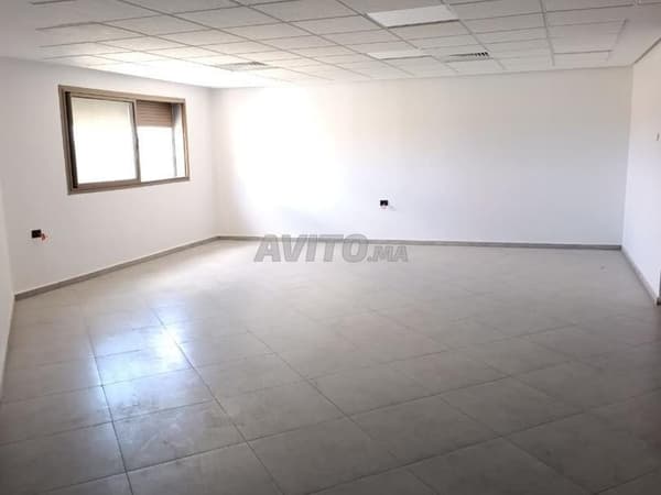 Commerciële ruimte 60m² te koop in Sala Al jadida