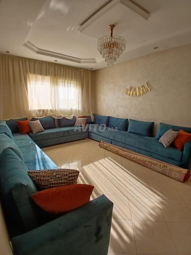 فرصة شقة بواجهة مزدوجة