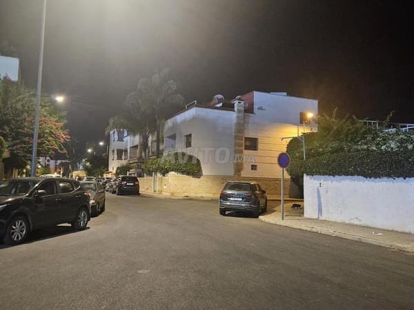 Villa à vendre à Hay Barid Hay Nahda Rabat