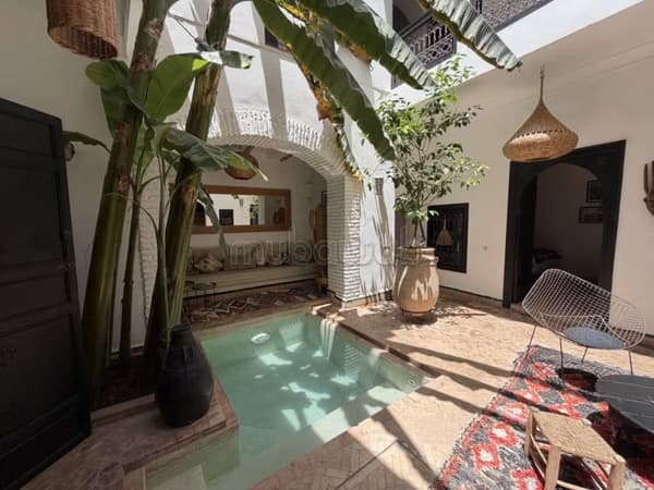 Traditional riad in the heart of the medina, 4 bedrooms