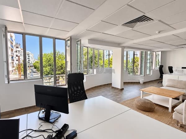 PLATEAU DE BUREAU 240M RACINE