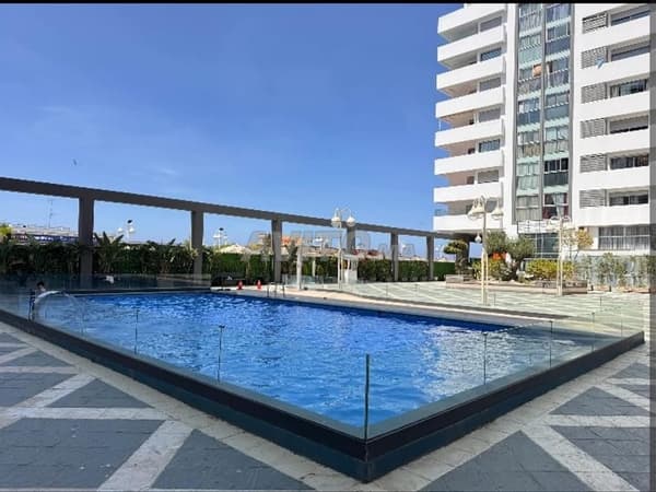 Duplex à vendre au centre ville avec piscine