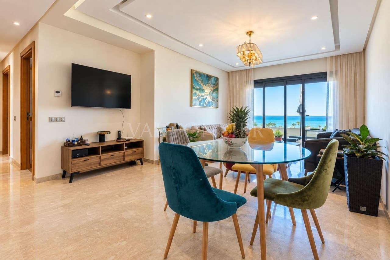 Location Appartement meublé 3chambres avec terrasse et vue mer Corniche, Casablanca