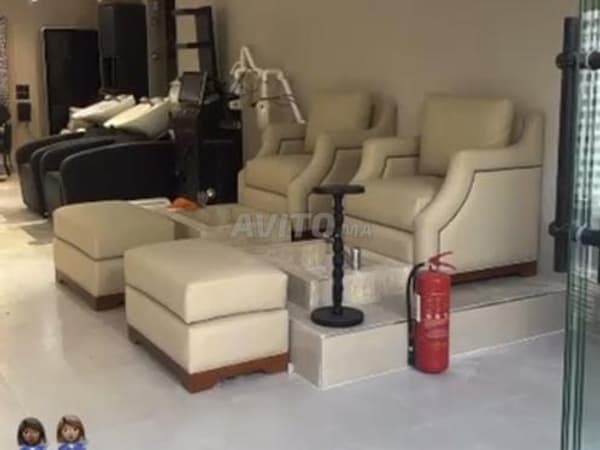 Bedrijfsruimte voor SPA te koop in Branes