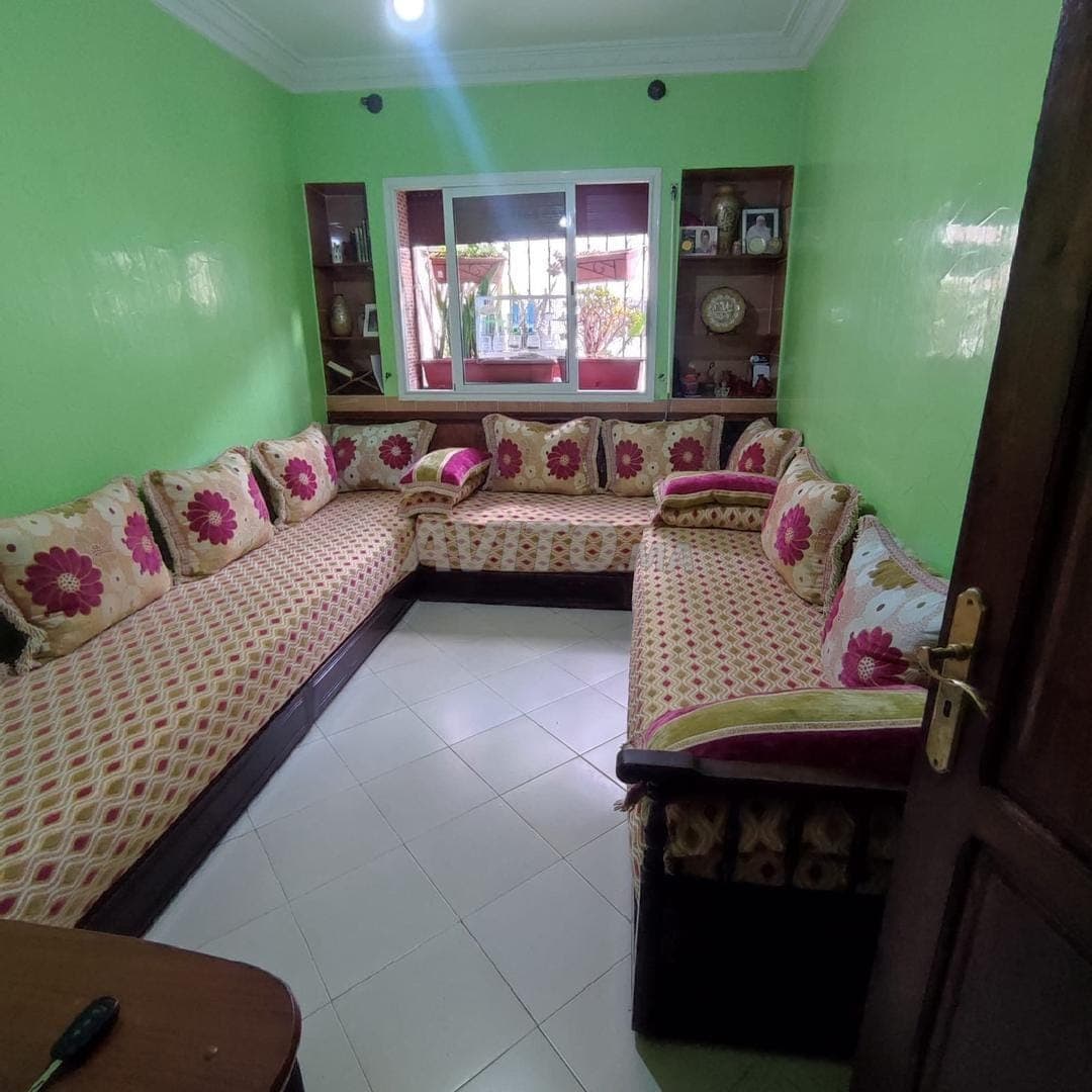 Appartement au 1er étage, quartier Jawhara