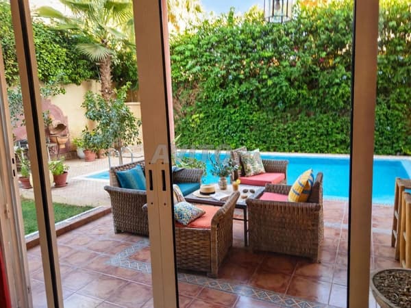 Charmante villa avec piscine à vendre à Targa