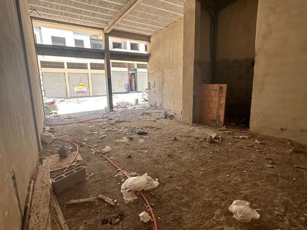 Geschäftsraum zu verkaufen oder zu vermieten