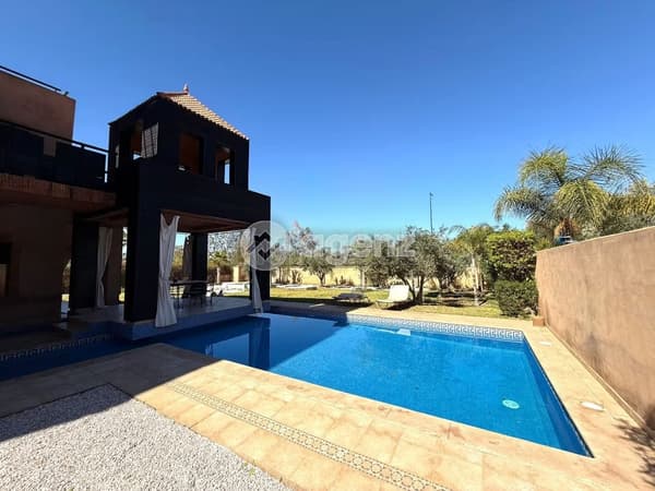 Villa à vendre 1 096 m², 3 chambres Ennakhil Palmeraie Marrakech