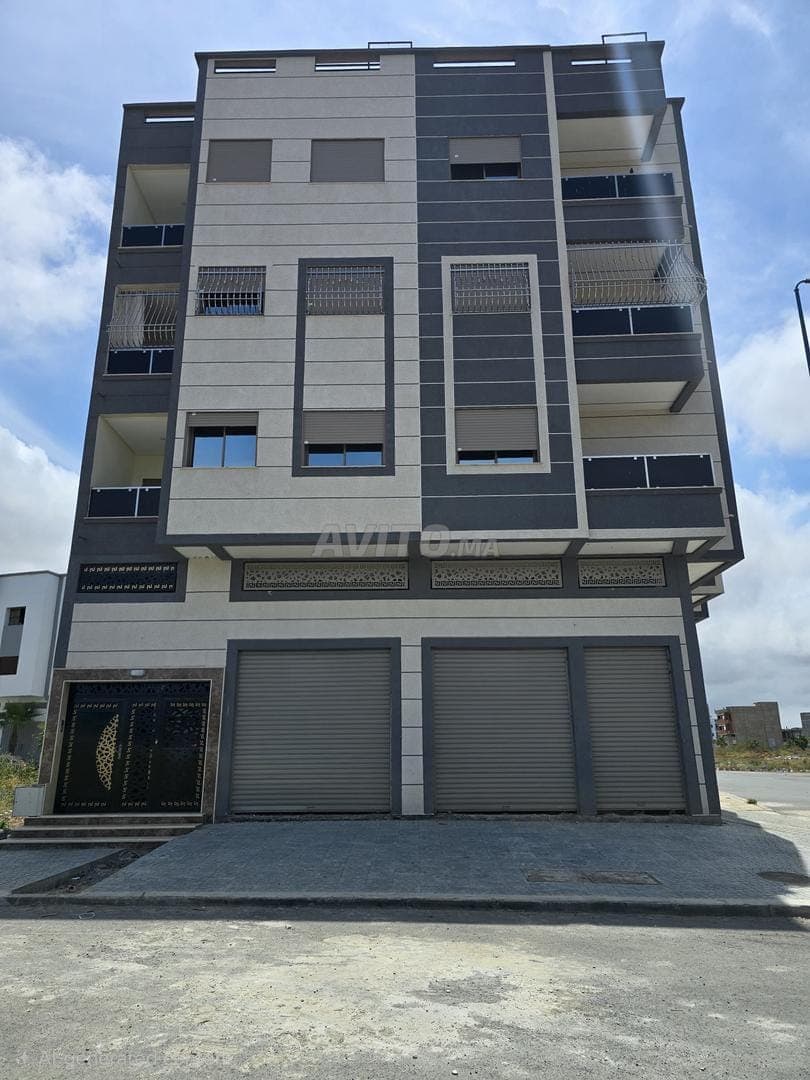 Modern move-in ready apartments, El Manar residential development (Ain Hayat 1)