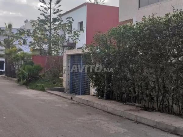Terrain villa 268 m² bien situé à Dar Bouazza