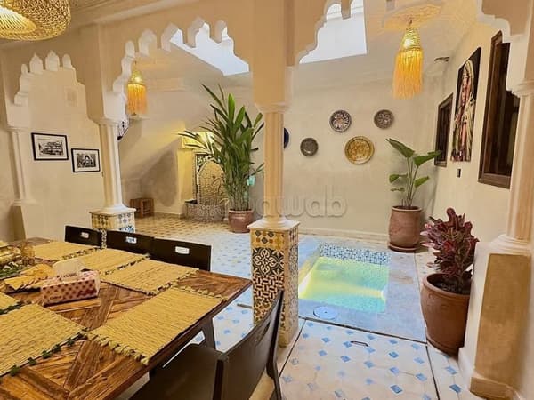 Trouvez votre riad à acheter à Ben Saleh. Surface totale 200 m². Climatisation et piscine