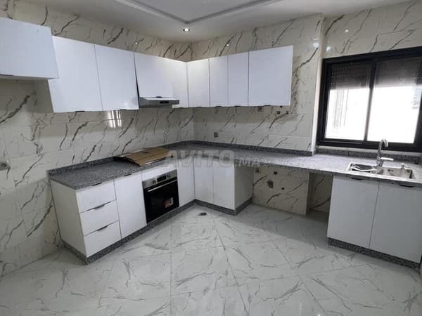 Appartements de soutien sons vis à vis à 69 millions, dépêchez-vous...