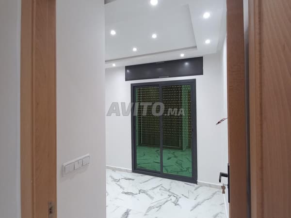 Apartment 81 m² 3 bedrooms elevator balcony small building