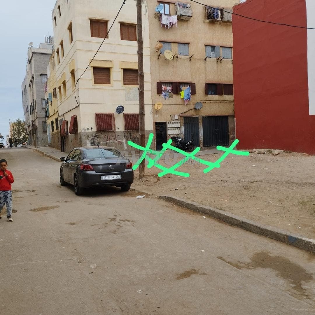 Lot d'angle "chouka" de 60m² R+2 Hay Hassani Casablanca