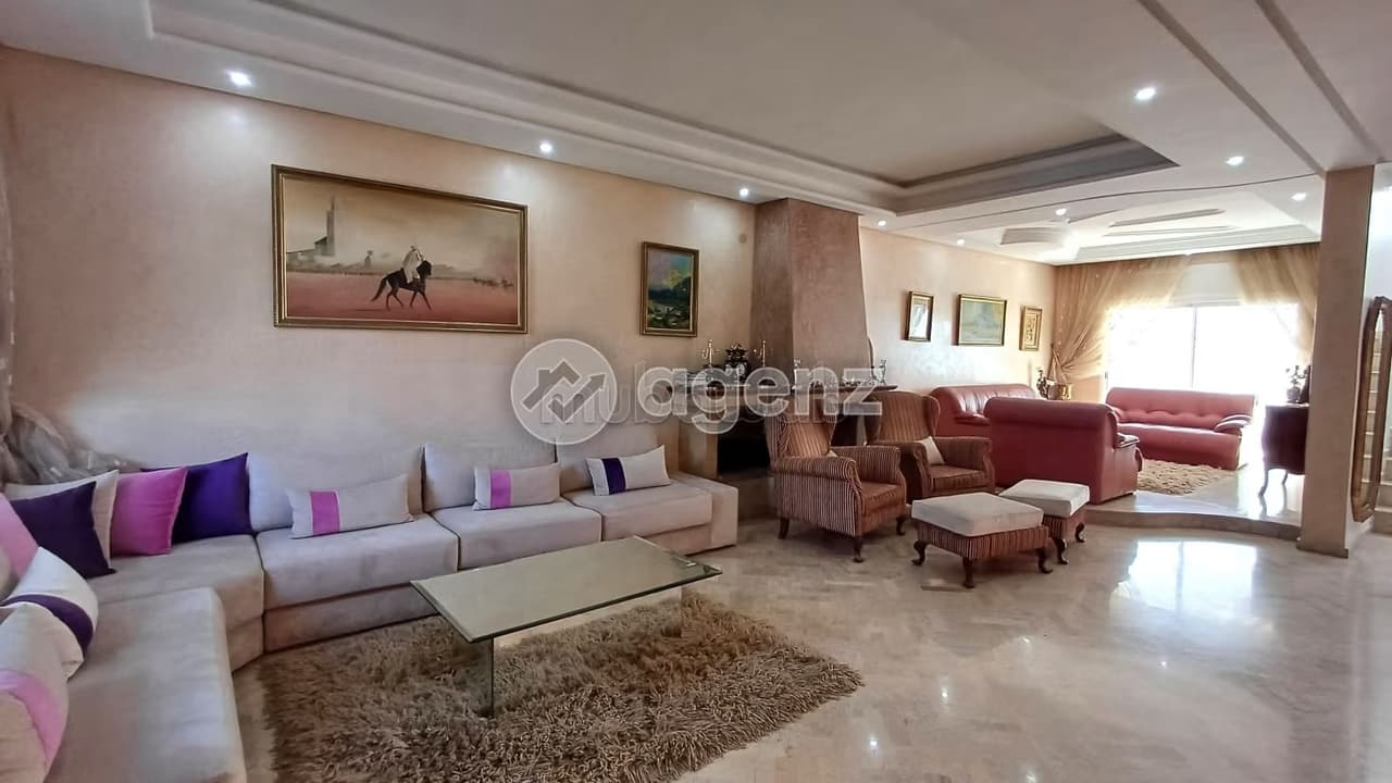 Villa en venta de 216 m², 4 dormitorios Hay Al Fath Rabat