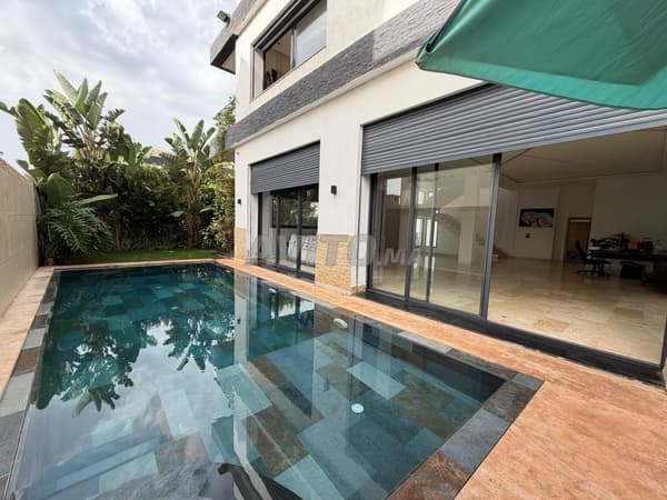 Villa double façade à vendre – Dar Bouazza
