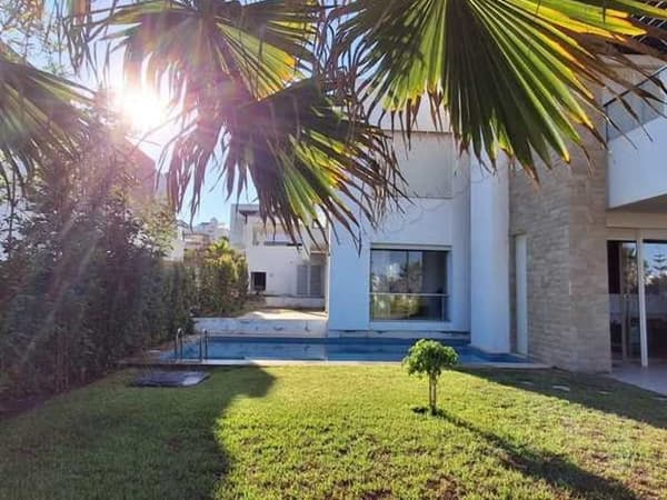 Villa in vendita di 660.0 m² a Salé, Bouknadel
