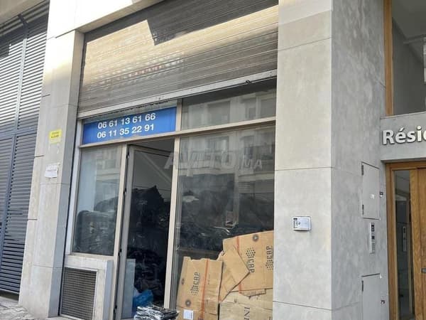 Shop for rent in Oulfa