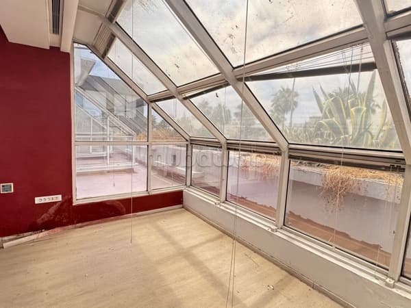 Beaux bureaux à louer à Gauthier. Superficie 330 m²