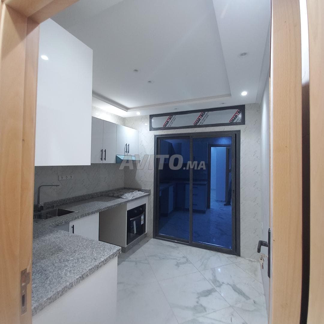 Appartement 72 m², ascenseur, garage, petit immeuble, Tanger Balia