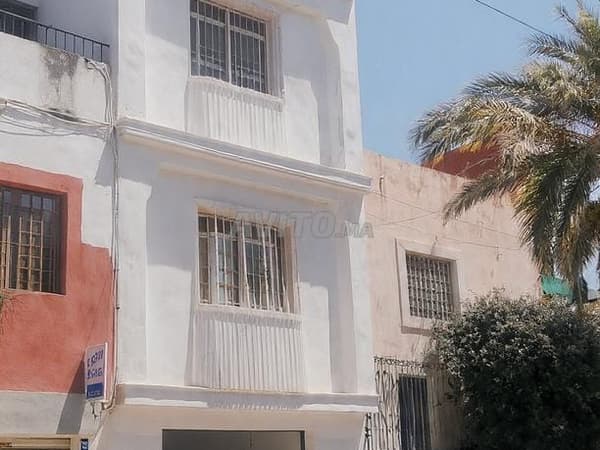 Titrierte Villa zum Verkauf im Viertel Yacoub El Mansour El Qouas