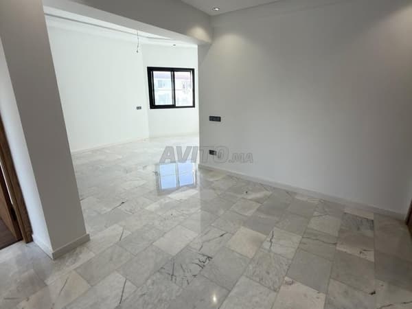 2 Bedroom Apartment, Pool, Enclosed Residence