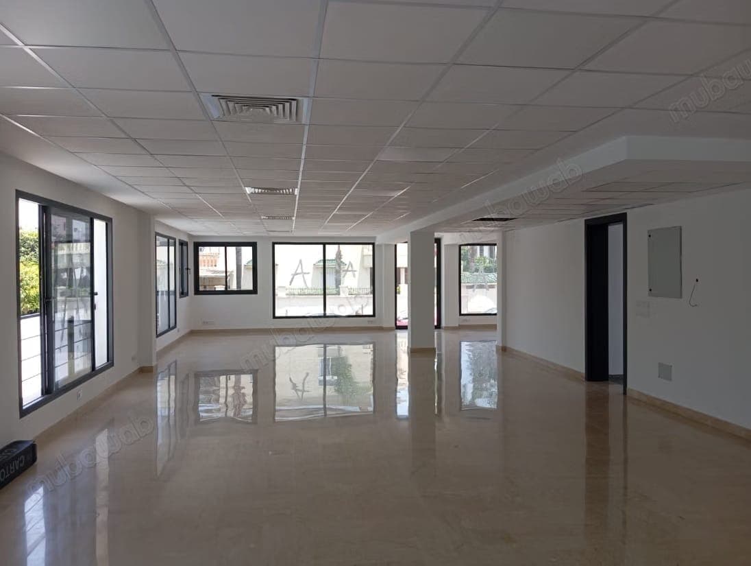 Location Plateau Bureaux Moderne & Équipés 700m2
