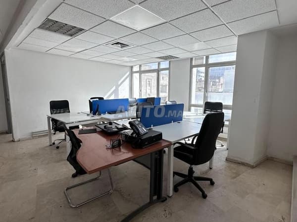 منصة مكاتب للإيجار - 240 م² - Bd Zerktouni
