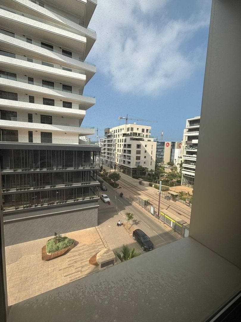 New office for rent at CFC 72 m² not to be missed