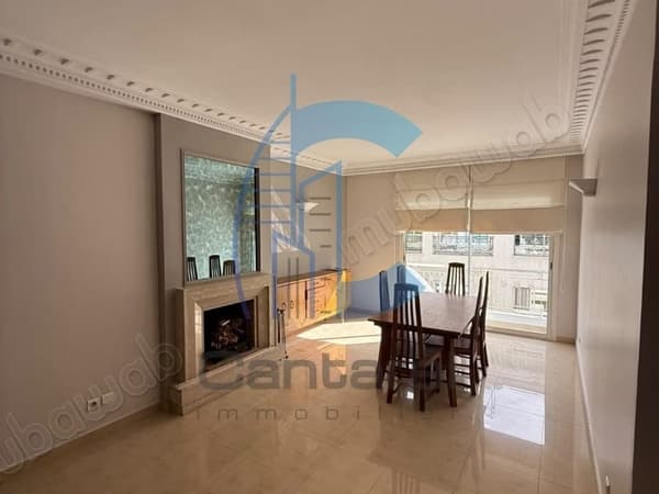 À louer appartement meublè de 162m² à racine