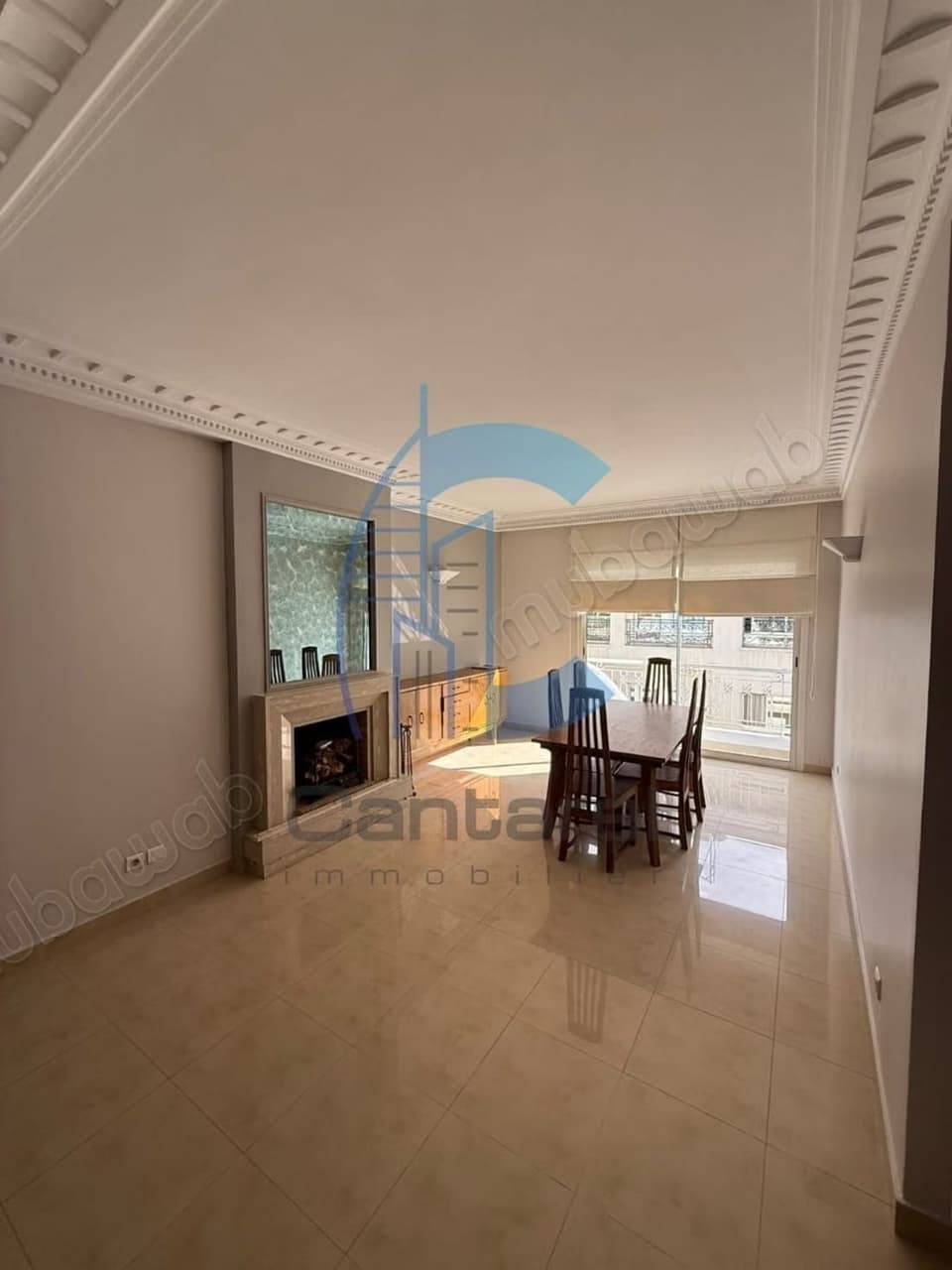 À louer appartement meublè de 162m² à racine