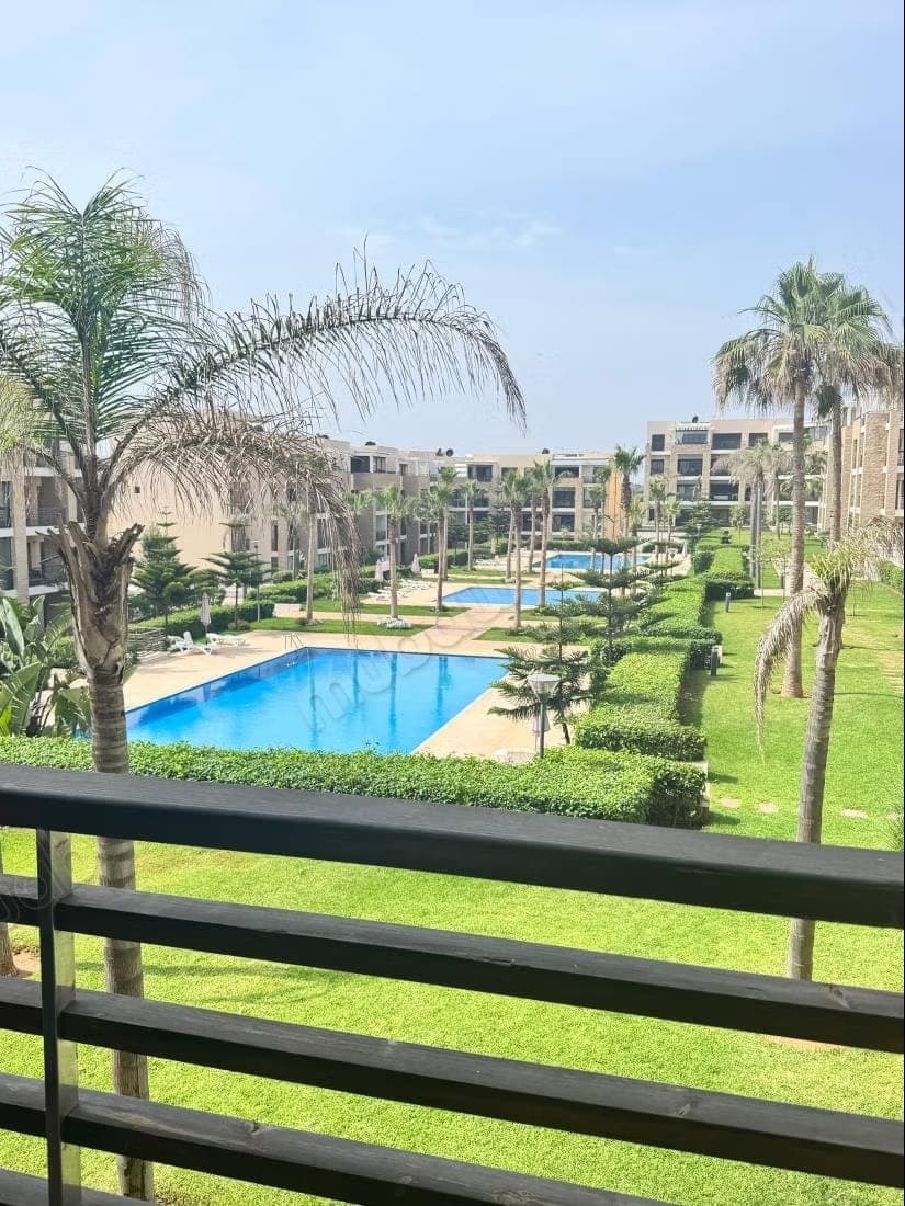 Appartement haut standing plage des nations. 2 chambres agréables. Avec ascenseur et…