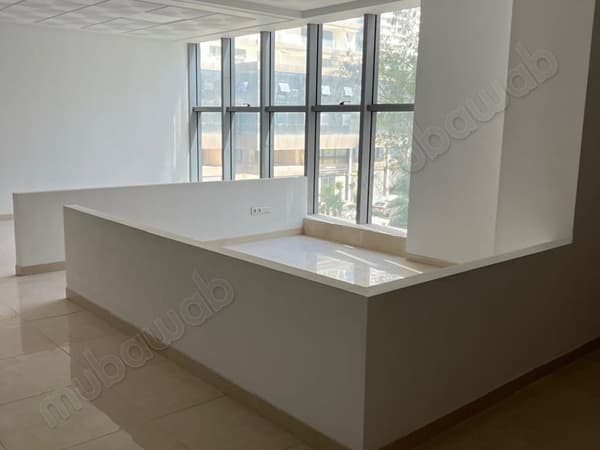 Vente plateau bureau malabata business center