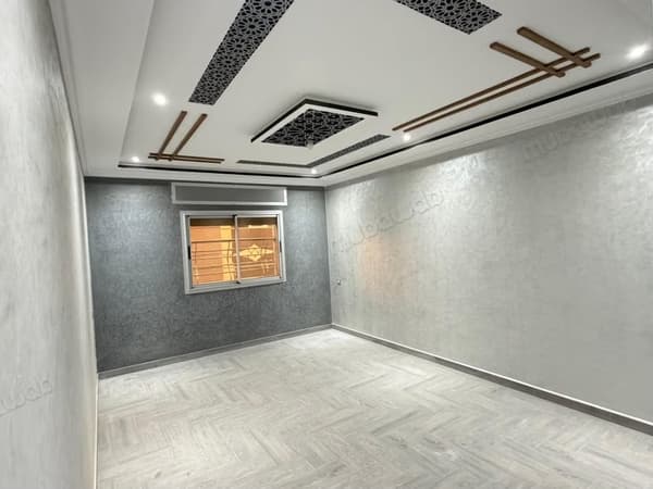 Nieuw leeg appartement te huur in Moujahidin 3 slaapkamers