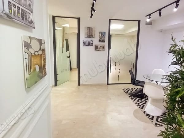 Location bureau équipé 66 m² Riviera