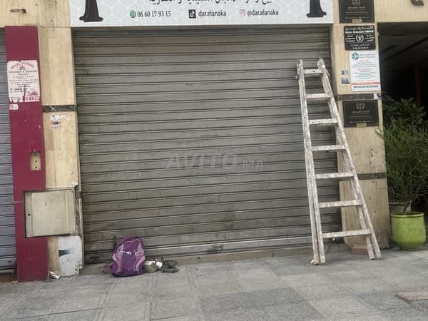 MAGASIN À LOUER MIMOSAS