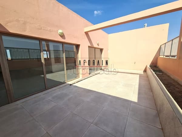 شقة مضيئة مساحتها 280م²