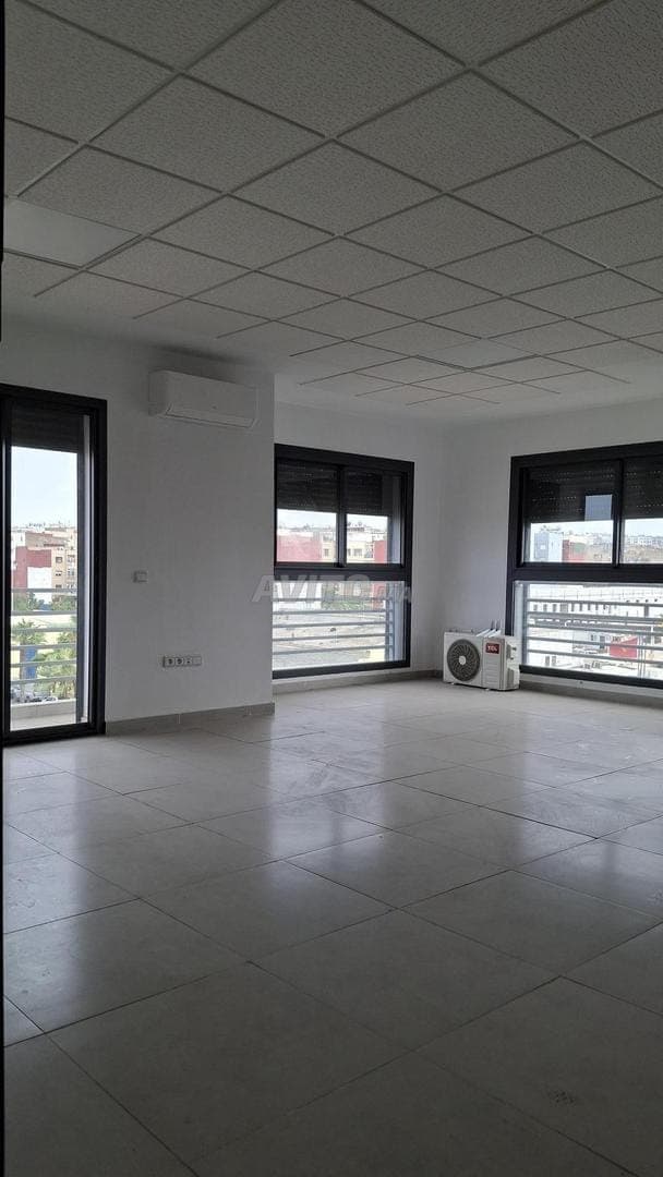 Plateaux bureaux 47m² sur Bv Oukba Ibnou Nafii