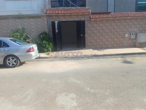 GARAGE À LOUER LOT LA GARE 2300 DH