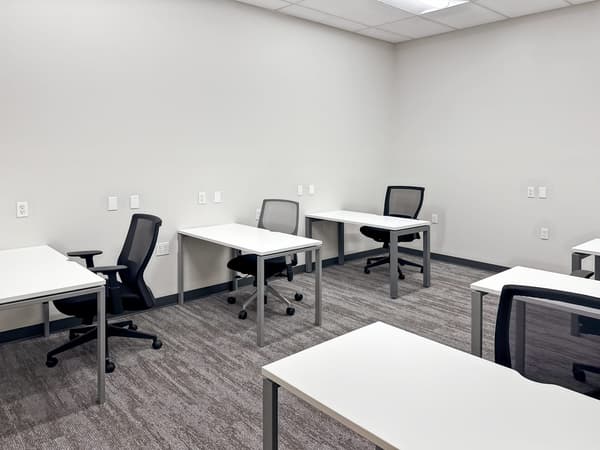 مساحة مكاتب كبيرة في Regus المحمدية، Fdala Business Center