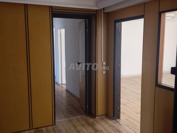 Ufficio ben attrezzato nel quartiere Belvédère