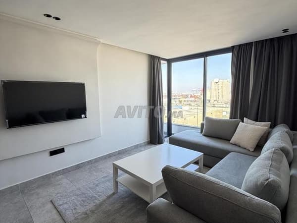 Magnificent furnished studio with sea view