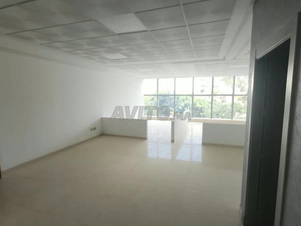 Bureau Neuf 69m² 1 ETG vue Bd Malabata TGV