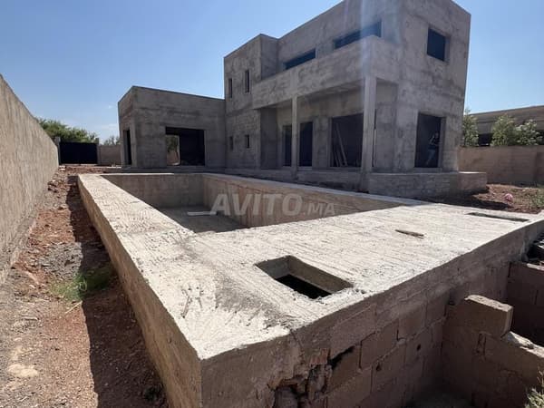Half-afgewerkte villa te koop – Ghmate | 1 500 000 DH