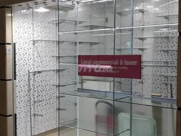 Local commercial 12m² prêt à l'emploi