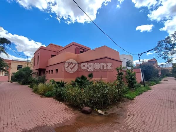 Villa zum Verkauf, 310 m², 4 Schlafzimmer, Bab Ighli, Marrakesch