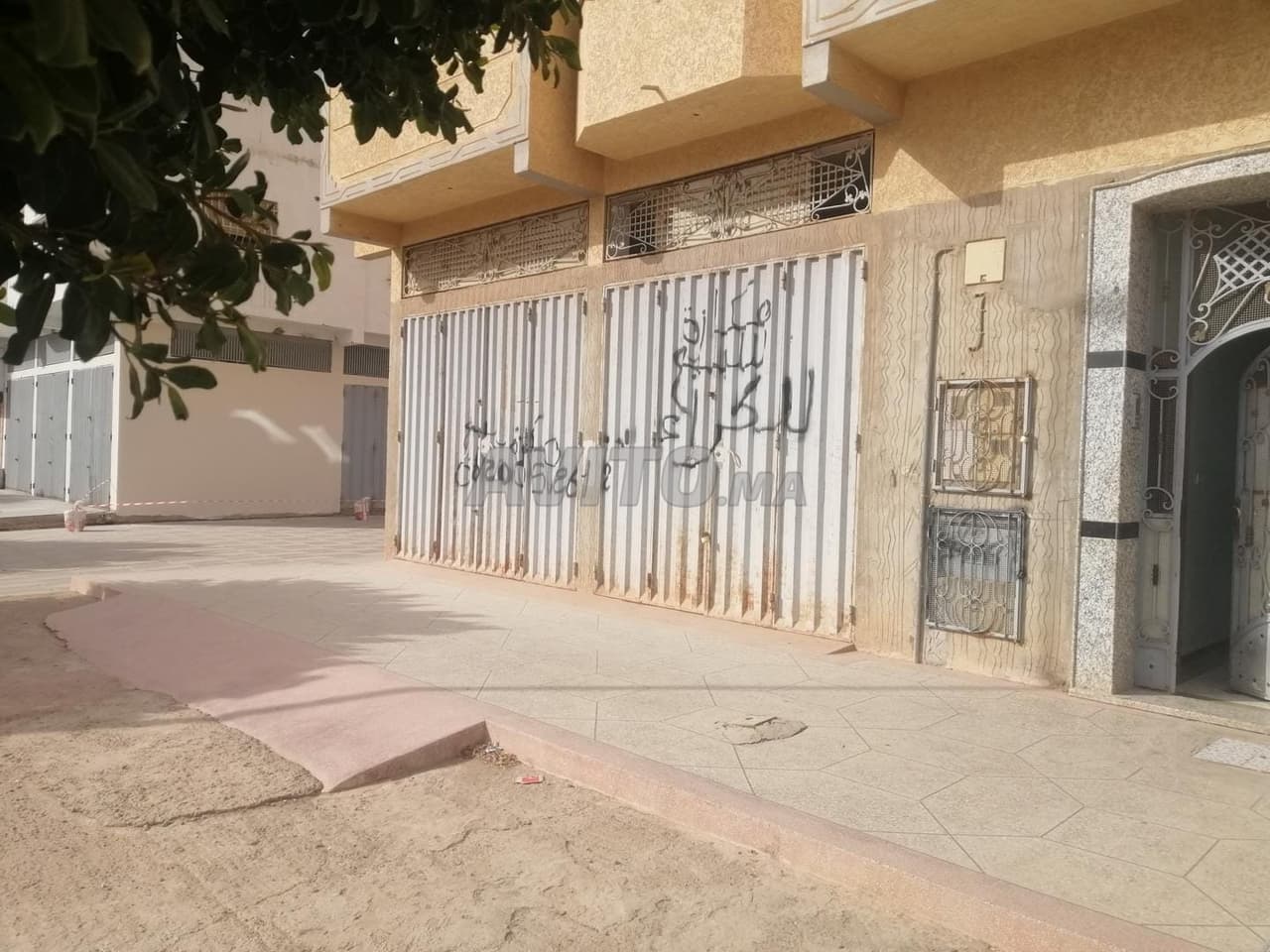 محل للكراء أو للبيع، موقع متميز أمام إعدادية بدر
