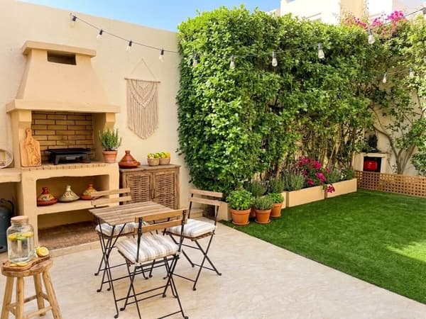Gemeubileerde Villa te Huur in CIL Hay Salam. Totale Oppervlakte 430 m²