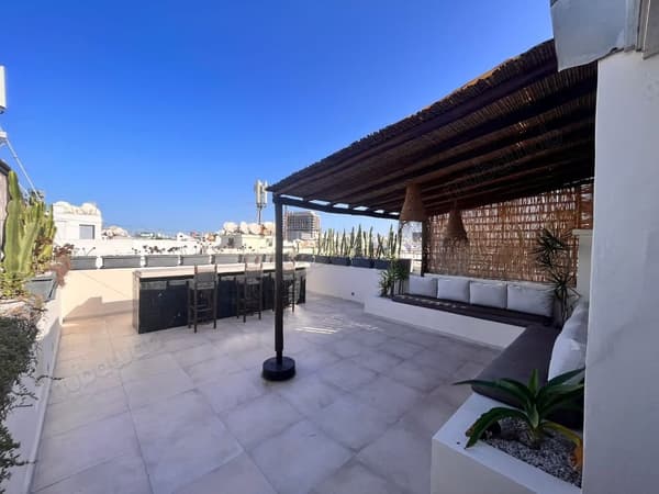 For rent apartment with terrace in Racine district
