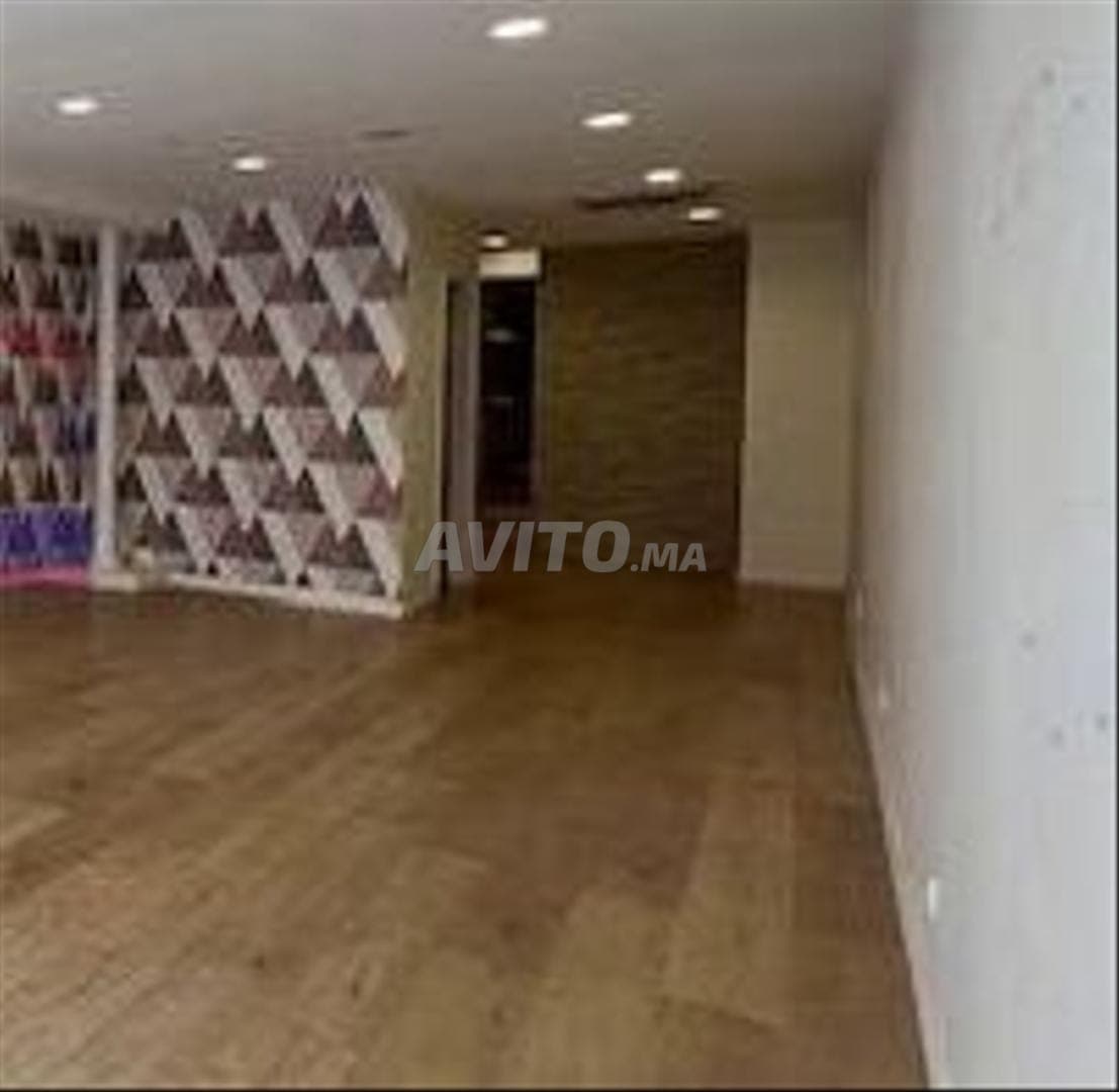 Ausgestatteter Laden mit viel Laufkundschaft, 108 m²